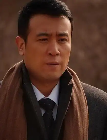 《坚如磐石》张艺谋称赞于和伟,他有今天成功,少不了妻子的支持