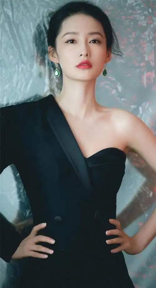 美女明星馆李沁美图写真