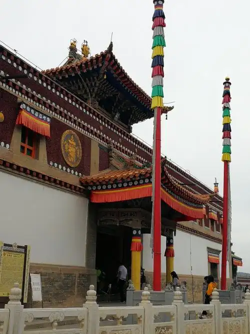 塔尔寺内的大经堂.