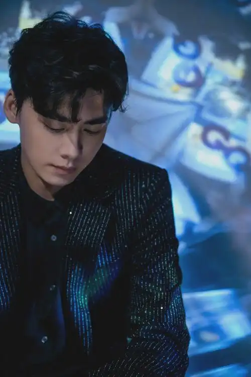 李易峰星耀流光西装写真图片19