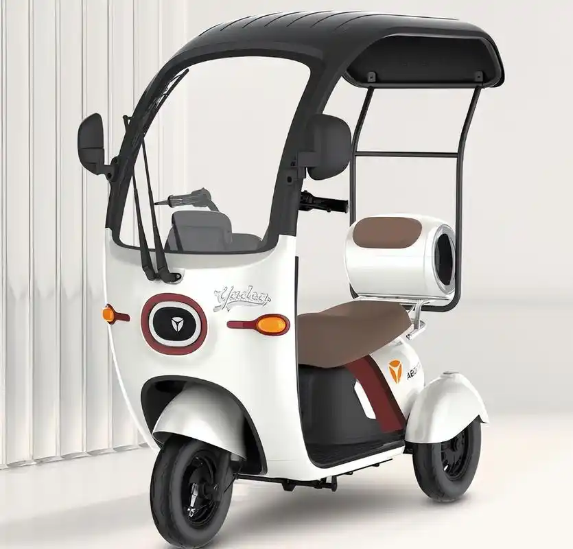 雅迪发布第2代电动三轮车,带雨篷,配增程系统,方便代步接娃