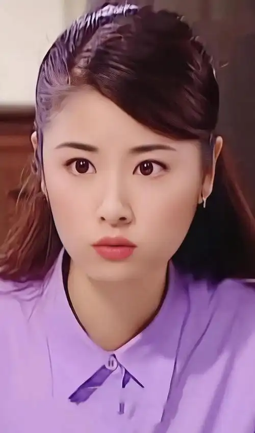 林心如年轻时清纯灵动,活泼可爱!__财经头条