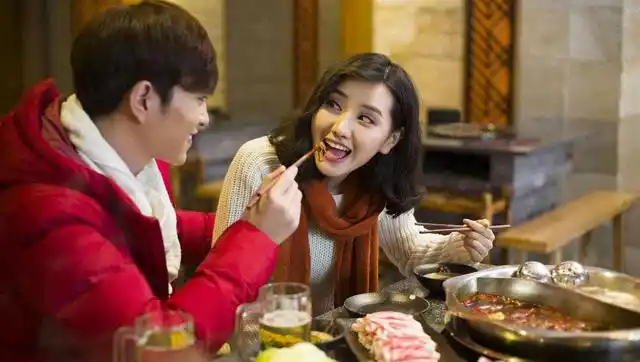 约会吃饭该由谁来买单?支付宝"aa制"已经早就考虑到了!