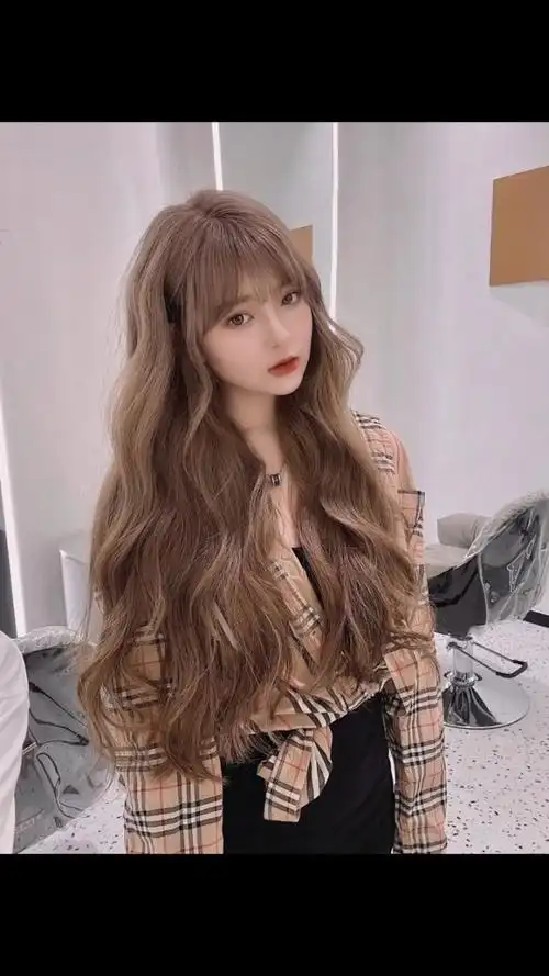 奶茶色的波浪卷|||这是你想要的法式烫发吗慵懒蓬松不用打理 圆脸肉肉