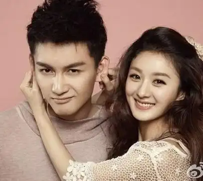 陈晓赵丽颖七夕晚会牵手照片 两人承认恋情