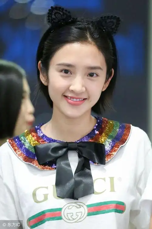 演艺圈笑起来最好看的女演员唐艺昕也太美了