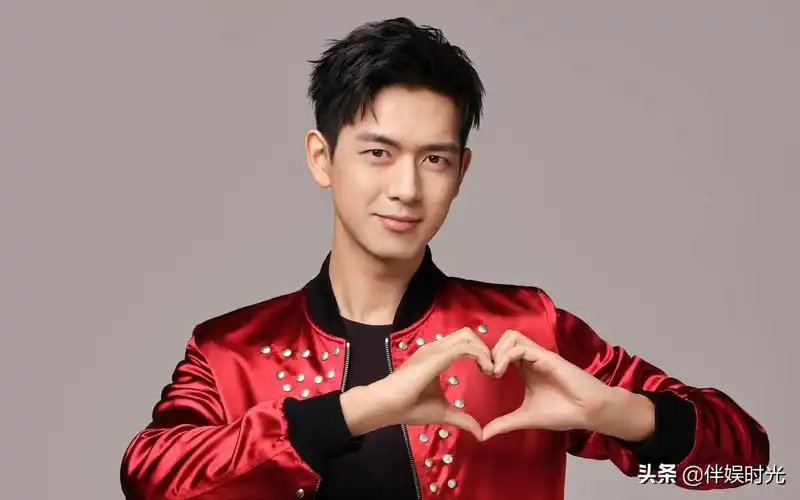 神颜男星的证件照证件照男明星