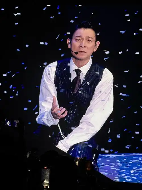 "今天…is the day" 刘德华演唱会2024 北京站 ,第一次看华仔的演唱会