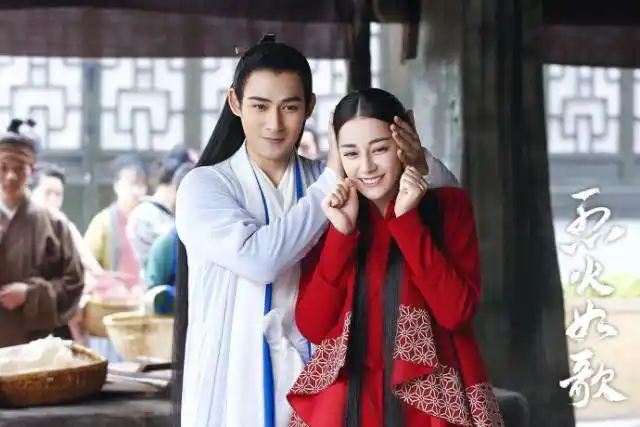 《烈火如歌》热巴红衣惊艳,与三大男神上演虐恋情深(2)