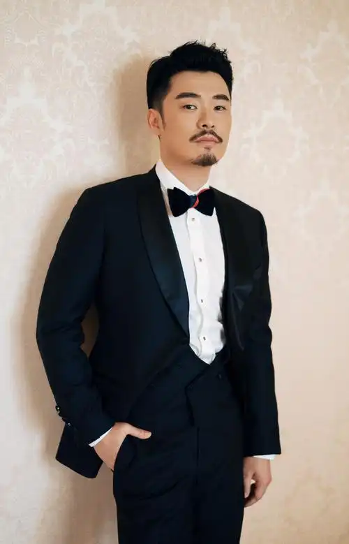 陈赫华表奖成熟魅力写真图片