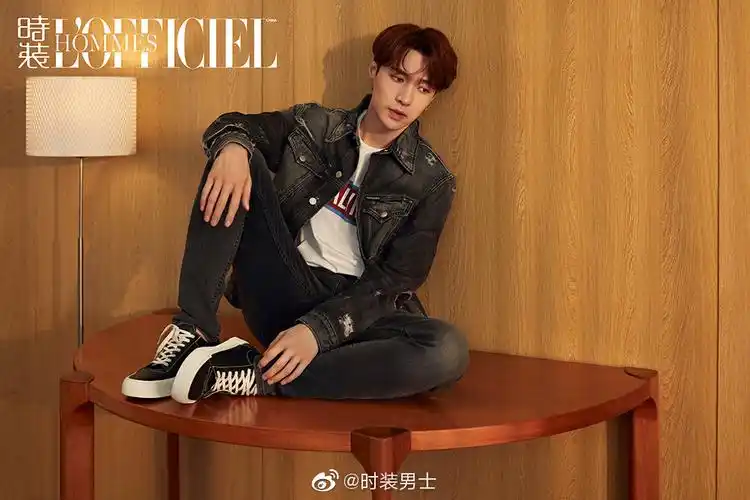 张艺兴展现自我个性,率性演绎ck秋冬系列