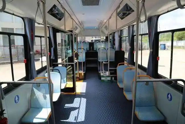 城市公交中坚力量比亚迪b10纯电动公交车