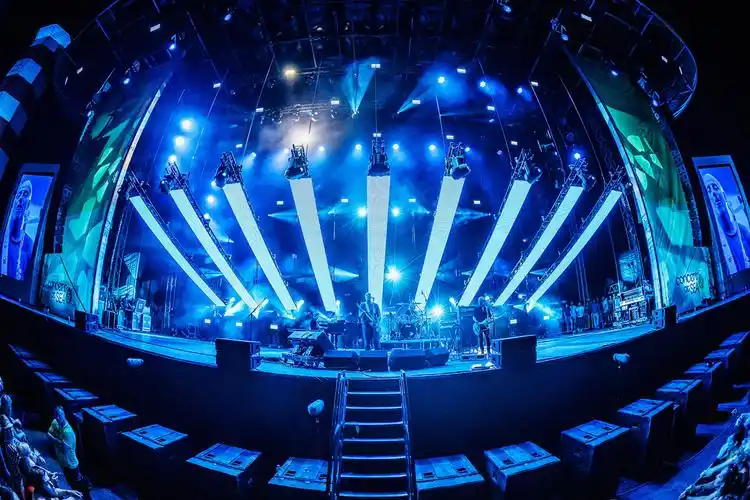 海上音乐会舞美设计案例