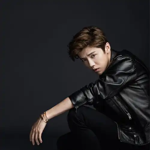 卡地亚rotonde de cartier陀飞轮三问