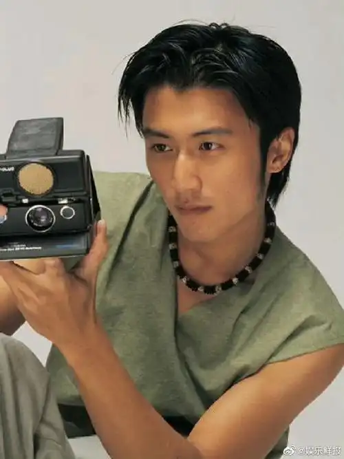 颜值身材业务能力都没得说#谢霆锋有多帅