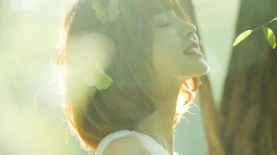 森系美女唯美迷人写真