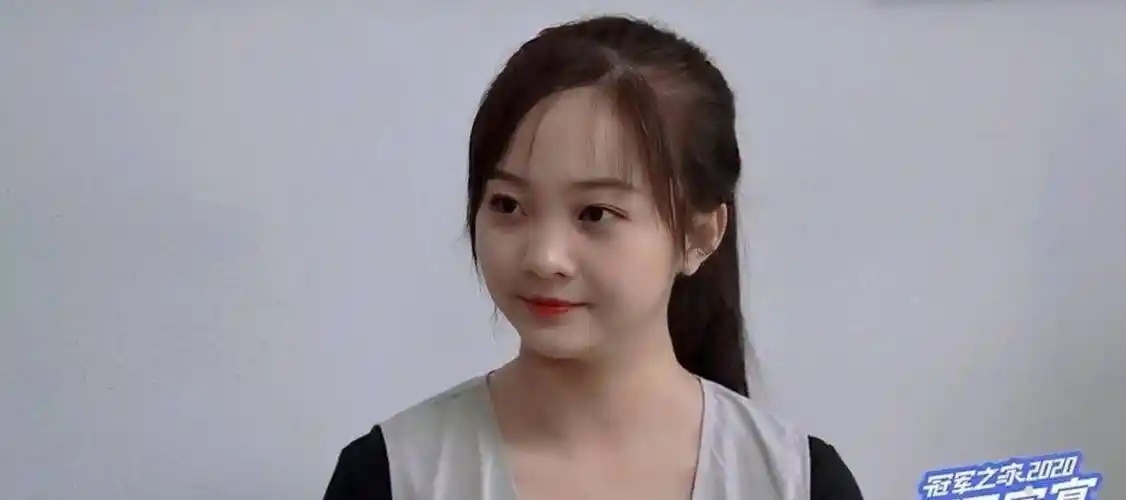 23岁林妙可近照曝光,脸部圆润依旧发福,毕业一年依旧无戏可拍_生活