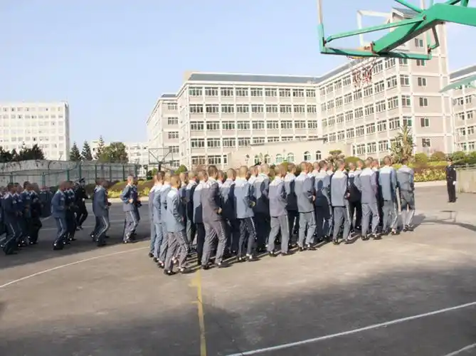 入监三个月,服刑人员该怎么适应监狱生活?