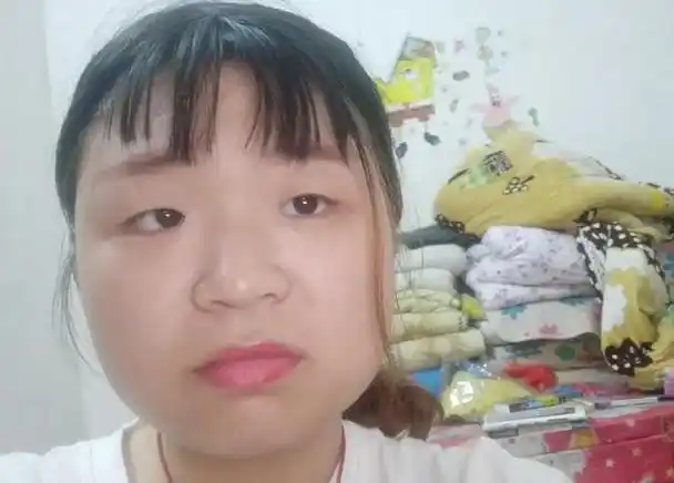 大饼脸与圆脸区分图片,大饼脸与圆脸区别图片(这几种脸型真的不好看)