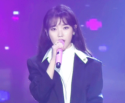 iu 李知恩 演唱会 动图