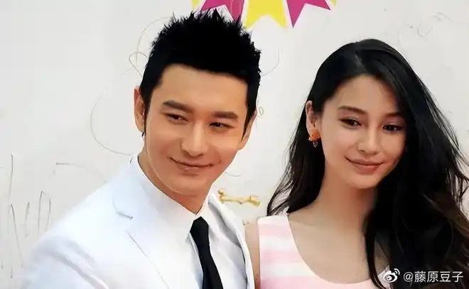 黄晓明和baby发的新年照片风格有点像网友终于清醒了