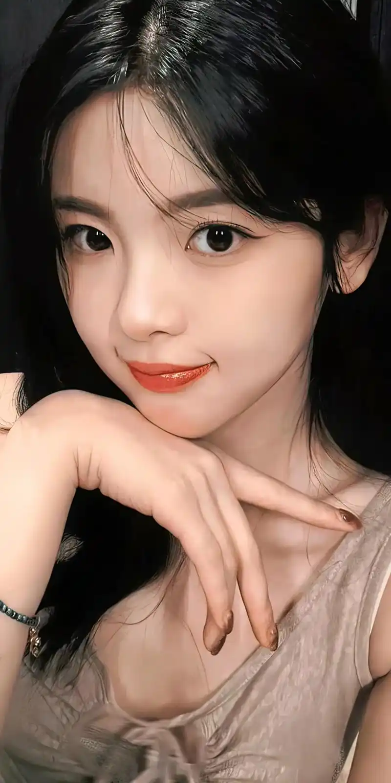 上热门 #甜美女孩 #杨超越 #笑容最治愈的女孩  - 抖音