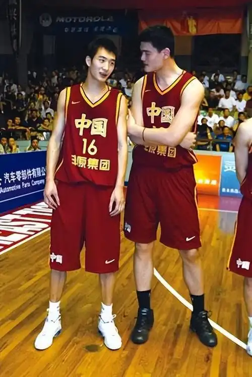 被nba选中却"拒绝"前往,中国男篮历史上还真有3人这样做了|周琦|姚明