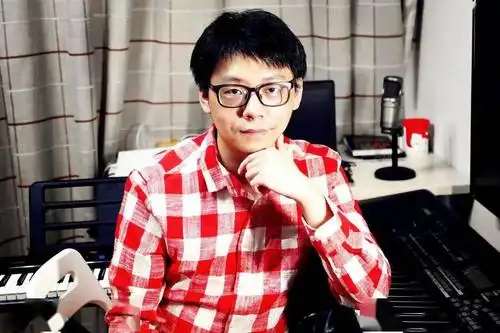 盖勇伟国际音乐艺术协会会员,新昌县音舞协会秘书长