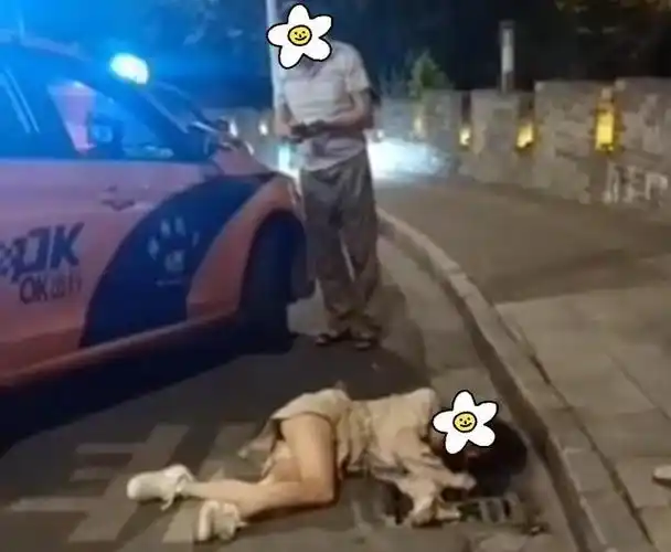 子出门在外一定要注意安全,不要深夜还在街头徘徊,更不要让自己喝醉酒