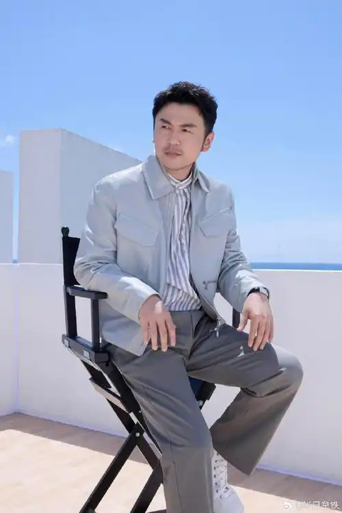 邓超,辛芷蕾电影    电影《刺杀小说家2》  主演:雷佳音,邓超,董子健