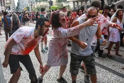 巴西僵尸游行 恐怖血腥升级重口味来袭