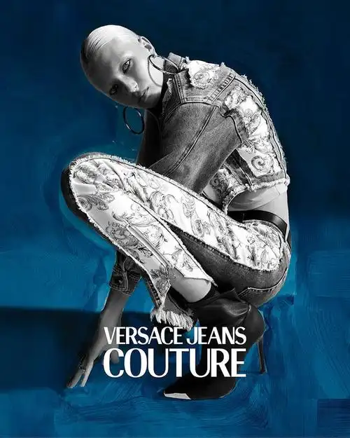 范思哲versacejeanscouture2020运动