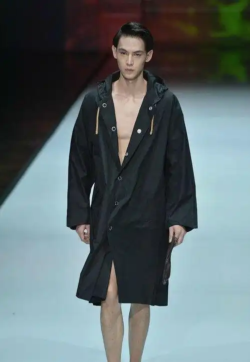 唐晓天的身高多少?