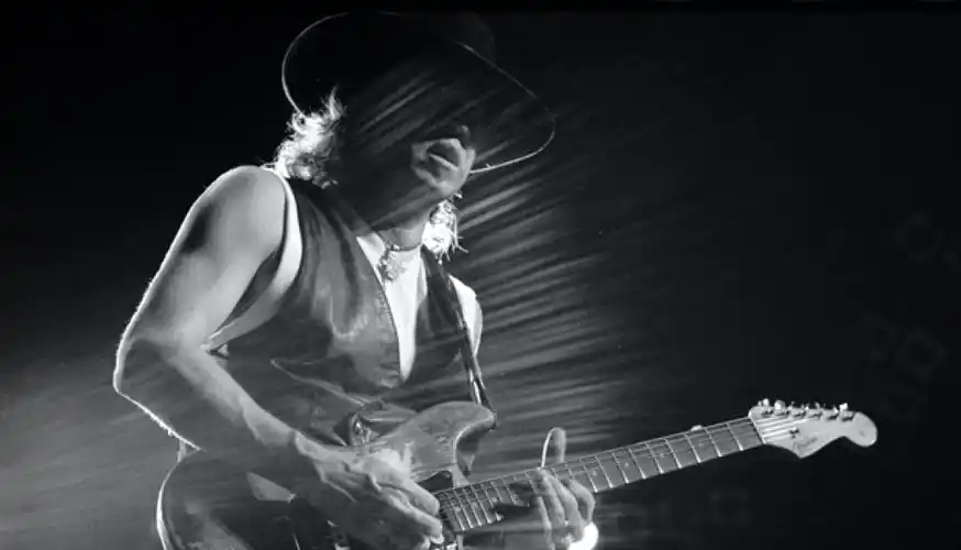 stevie ray vaughan之传奇再临!