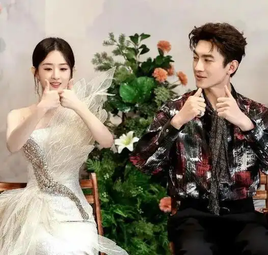 当36岁赵丽颖和36岁的林更新站一起我才明白什么是气质和骨相