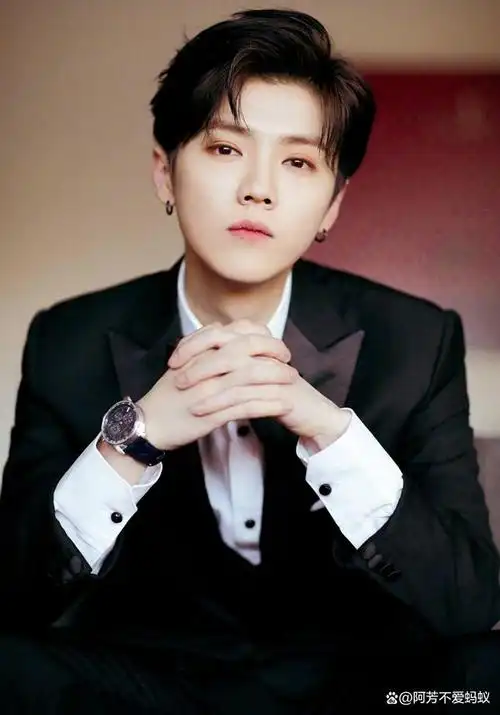170cm 的娱乐圈男神,鹿晗华晨宇不算什么,最后一个让人迷惑