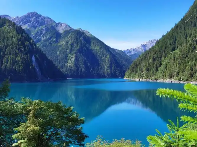 出门寻山水之——"九寨归来不看水"