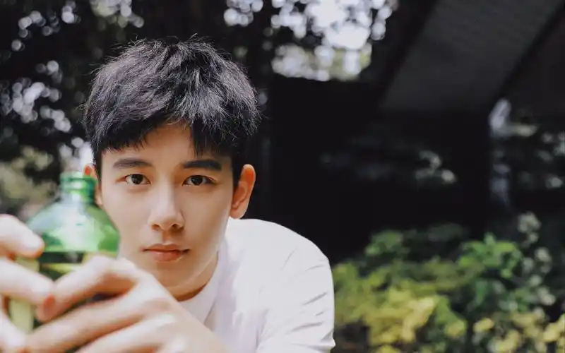 【胡先煦】一些有趣的采访合集(1),点开收货快乐!【安利胡先煦】