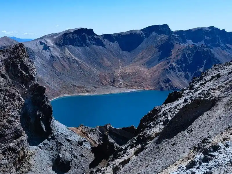 长白山天池美景.(资料照片)人民网李洋摄