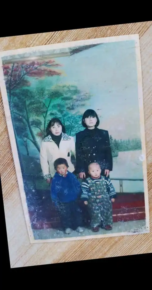 无意间翻出老照片,那时候的我看着蛮高的呀 - 抖音