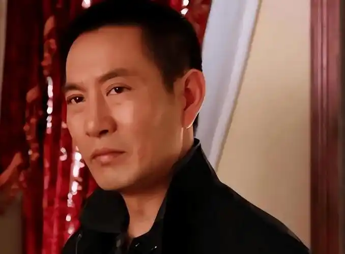 反派专业户姚刚:和温峥嵘有一段情,今54岁仍单身,对家人很亏欠