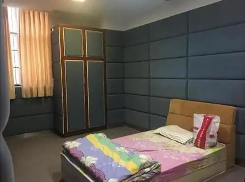 专为犯罪嫌疑人特殊设计的房间.