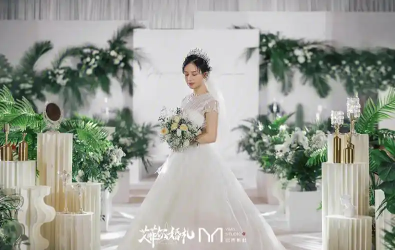 一位神似江铠同的美丽新娘子