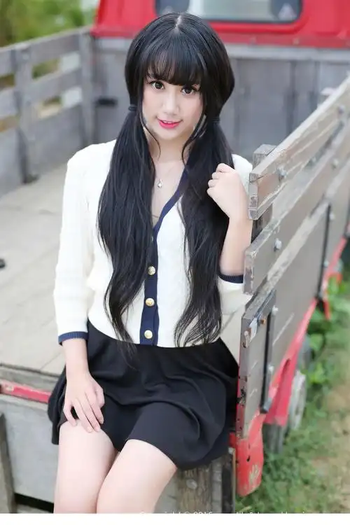 可爱大眼美女杨晓青儿校花美女性感短裙美拍