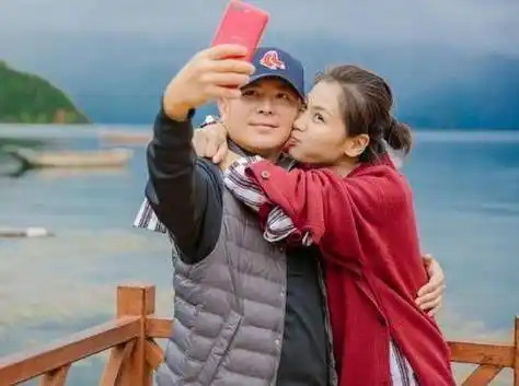 42岁刘涛与老公合照像父女,健身与不健身,差距有点大_身材_王珂_管理