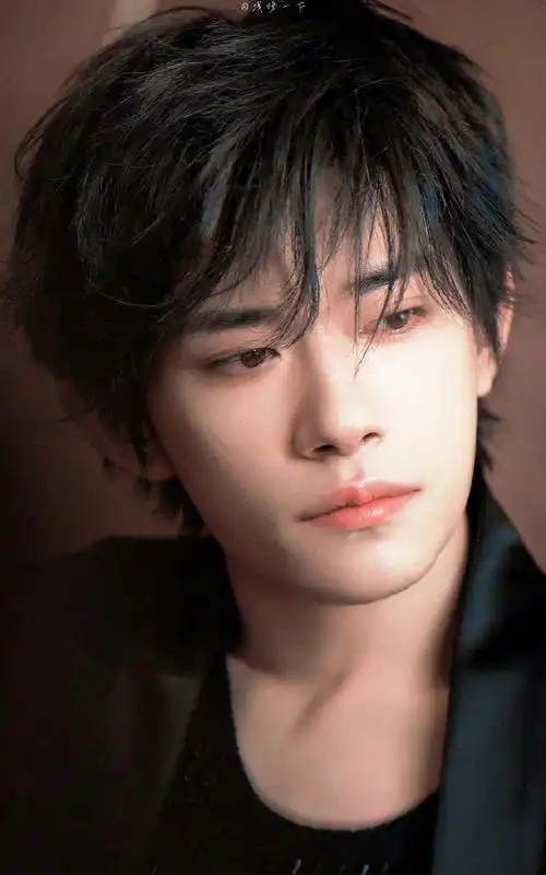 易烊千玺电影狂野时代