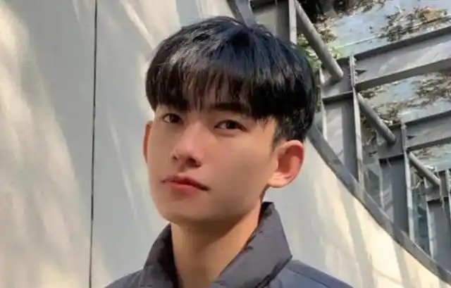 不用烫的碎盖头发型