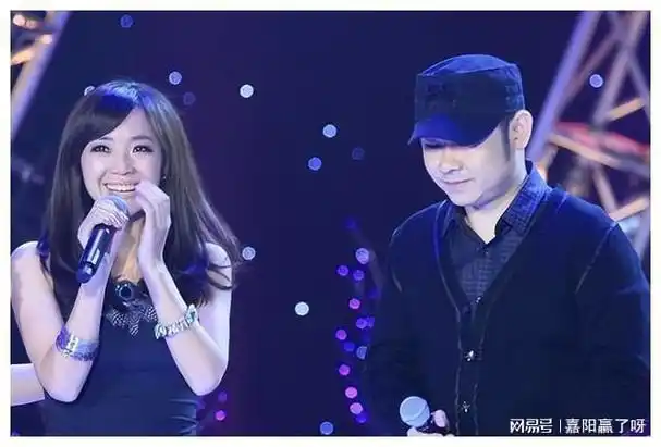 云朵不再隐瞒,俩人师生关系暴露,云朵直言过去在刀郎家住五年