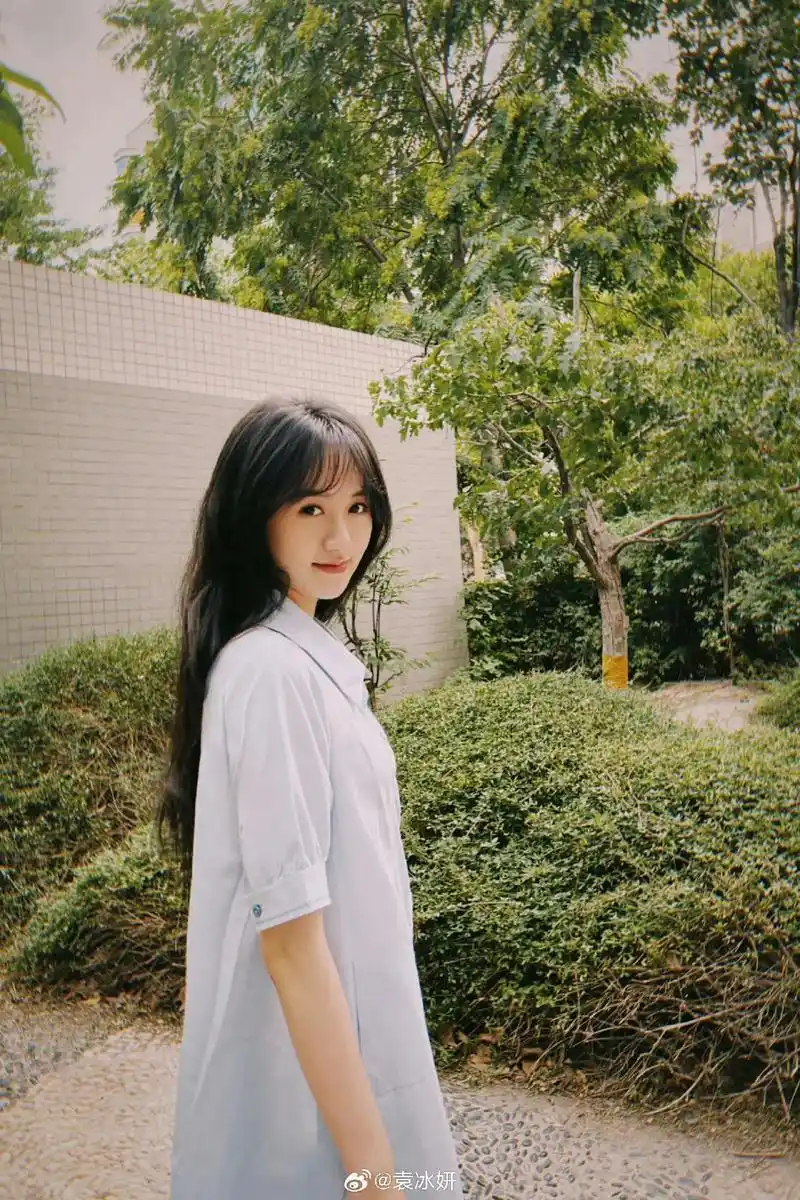 袁冰妍,冰妍微博新照片特别美丽又可爱@crystal.袁馨 - 抖音