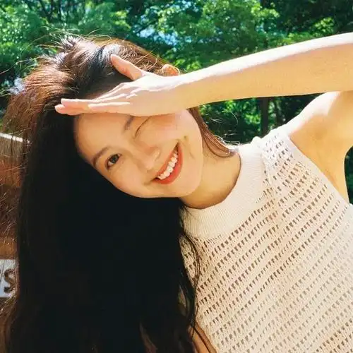 美女氛围头像小红书搬运持更